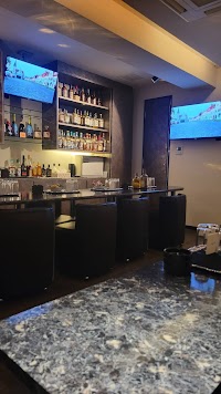 MiyaBi (スナック みやび)