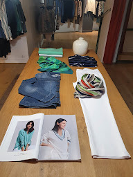 Photo n°5 de Devernois Rueil Malmaison à Rueil-Malmaison (Boutique de sacs à main)