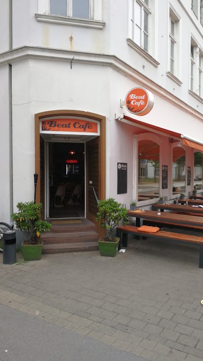 Photos of Beat Caf&eacute;