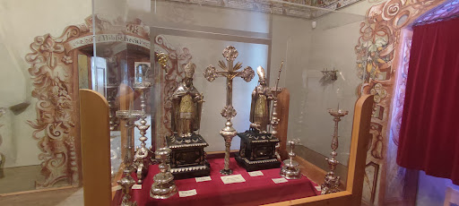 Museo Archivio e Biblioteca della Collegiata di San Candido - Museum Archiv und Bibliothek des Stifts Innichen Gallery - Italy