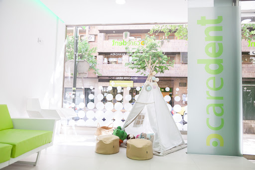 Clínica dental Caredent Zaragoza-Las Fuentes