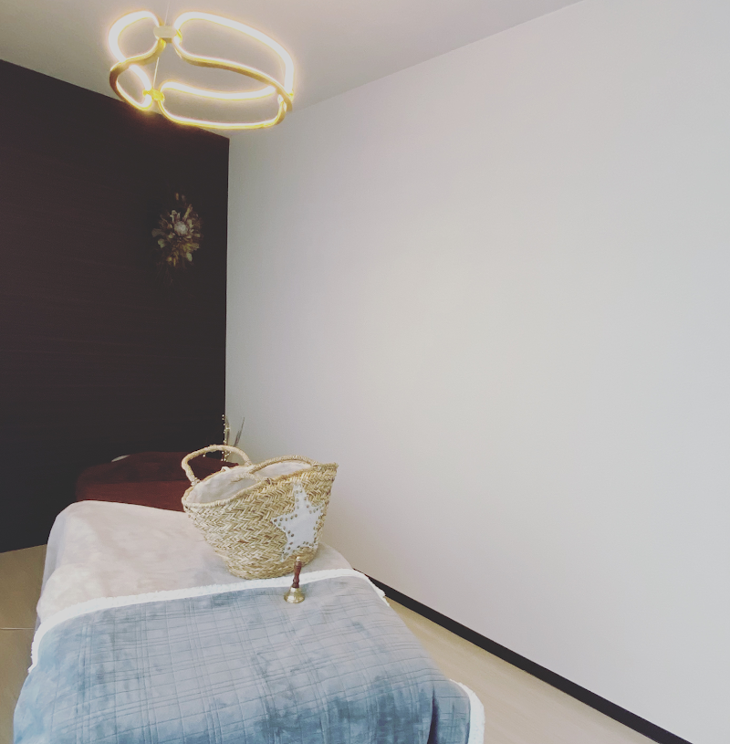 allure アリュール奈良・生駒のマツエクサロン