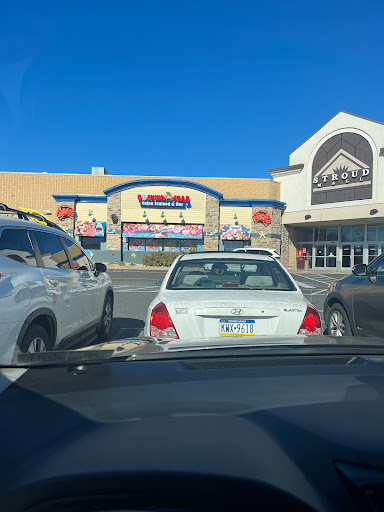 Stroud Mall - Visual