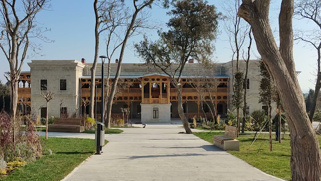 Nizami Ganjavi Park by null
