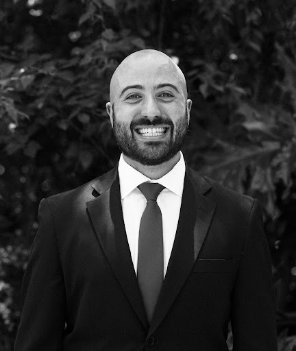 Dr Yoni Savicky - Thumbnail