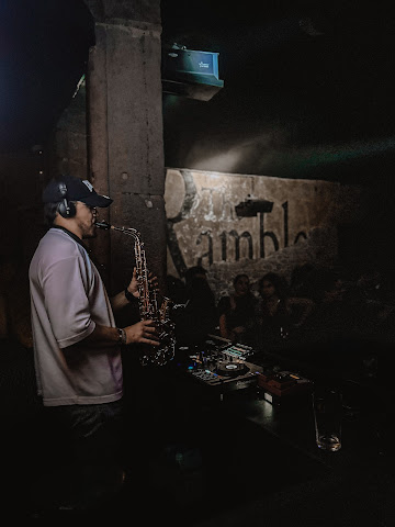 Rambler Cocktail Club by null