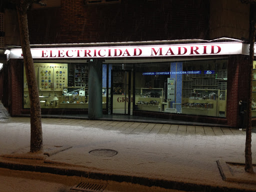 Electricidad Madrid Logo