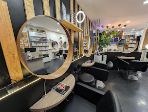 Photo n°8 de Salon Charles-Victor Coiffeur Beauté à Courseulles-sur-Mer (Salon de coiffure)
