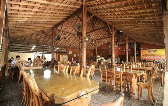 WARUNG PECEL MADIUN & DAWET AYU LARIS MANIS