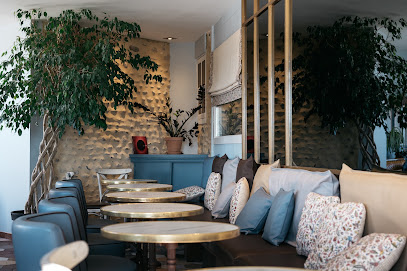 Maison Constanti Salon de Thé et Glaces