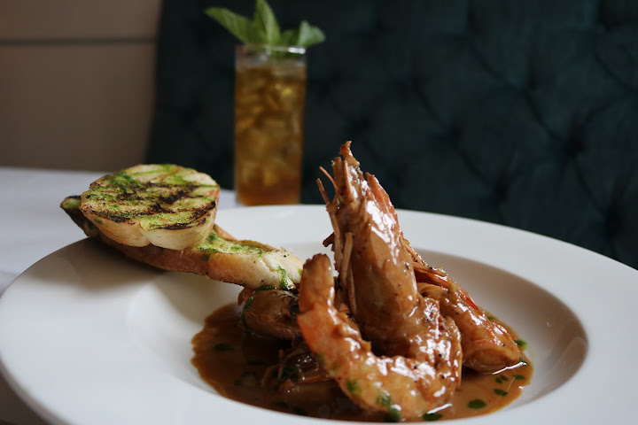 Poydras & Peters by null