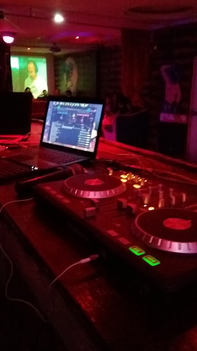 Photos of El Coyote