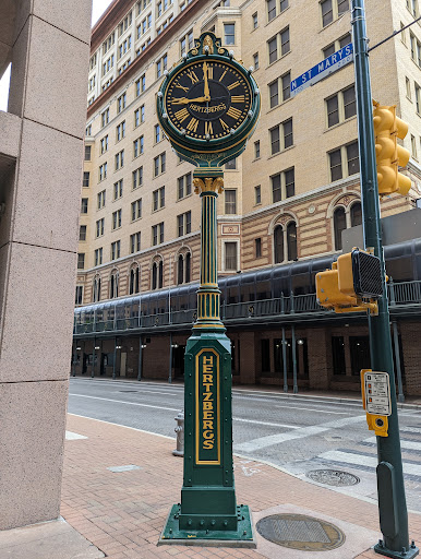 Hertzberg Clock - Visual