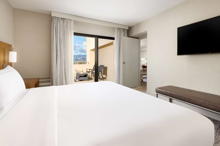 Hilton Tucson East by null