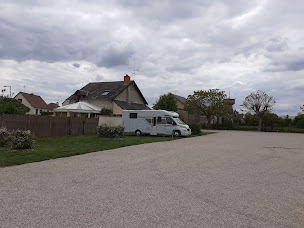 Photo n°24 de Camping car à Toury (Terrain pour camping-cars)