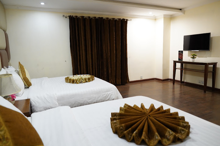 Grand Millennium Hotel by null