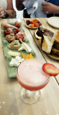 Ada's Food + Wine by null
