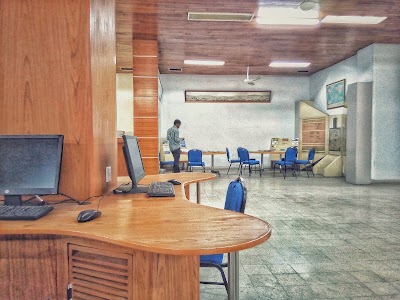 Photos of IUT Cafeteria and Library