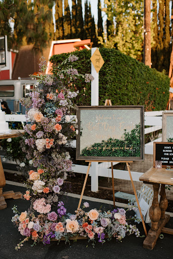 Lavenders Flowers LLC - Thumbnail