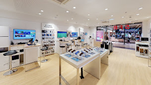 Photo n°3 de Boutique SFR Besancon Châteaufarine à Besançon (Opérateur téléphonique)