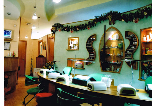 Marylù Nails&Beauty di Patella M.L. - centro estetico e abbronzatura, manicure - Thumbnail