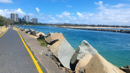 Rock wall Mooloolaba - Thumbnail