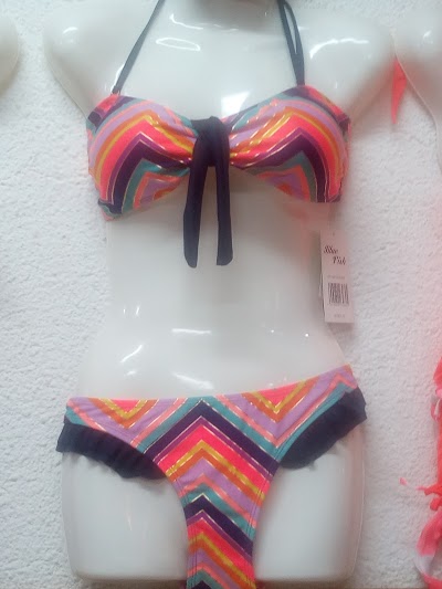 Photos of Romantic Fashion Boutique En Varieties