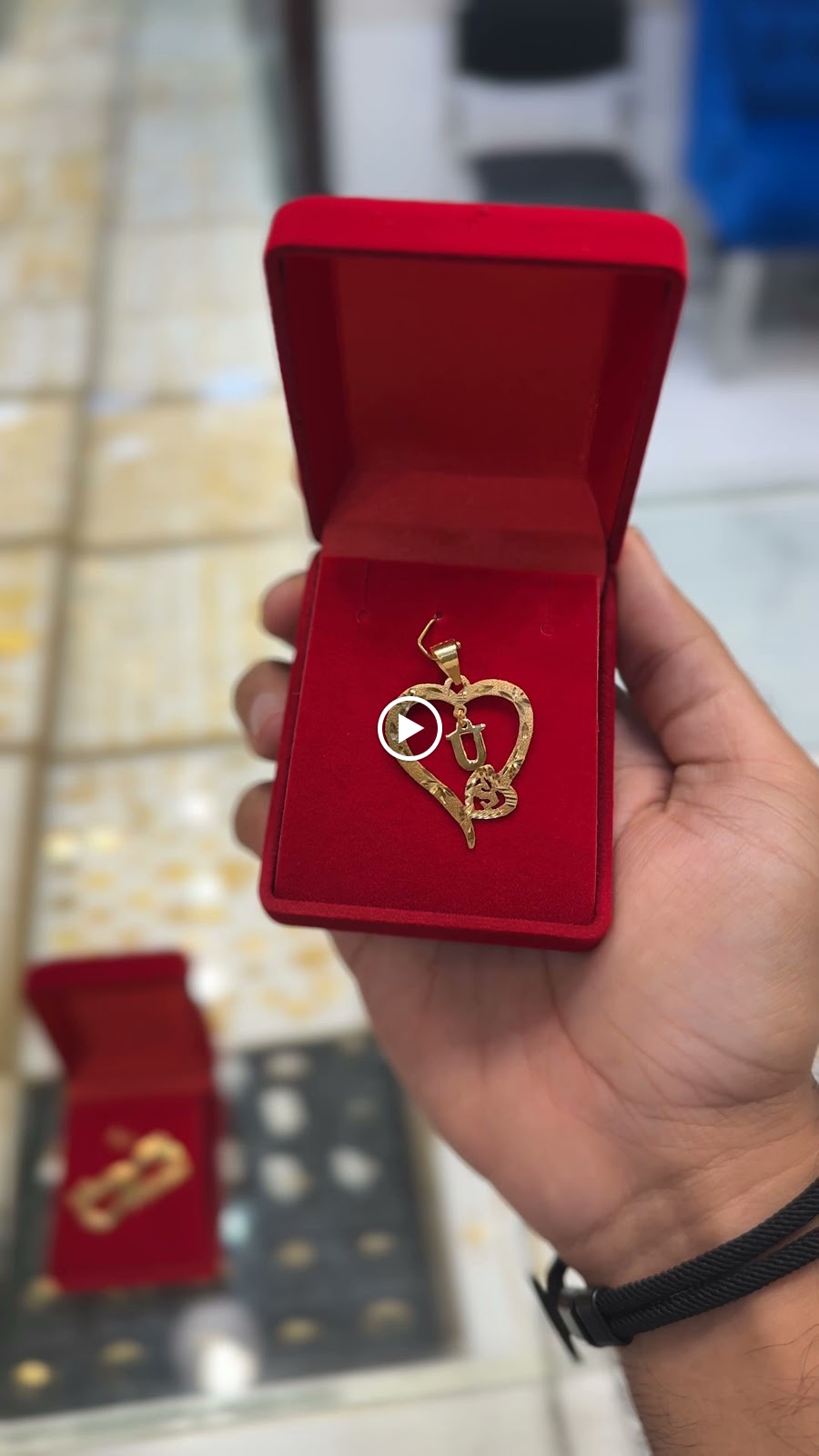 Muna jewellery L.L.C - صورة 2