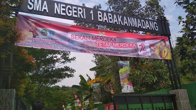 SMA Negeri 1 Babakan Madang, Author: Aldi Almahfud