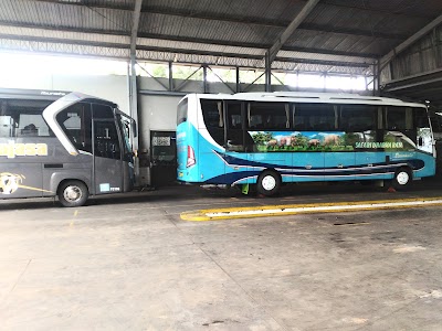 Photos of PT KALIMAS AI (Mercedes Benz Authorize Dealer)