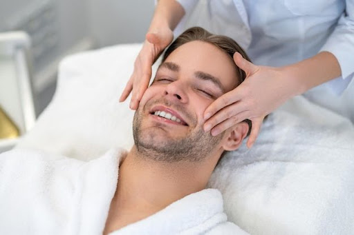 Unwind from daily stress and give your mind the relaxation it deserves with a soothing therapy de… post image