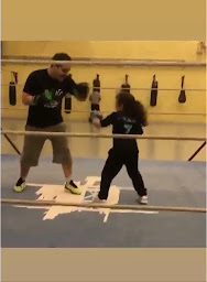 Photo n°6 de Rising Boxe Education à Saint-Jean-de-la-Ruelle (Club de boxe)