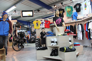 Photo n°42 de Moto And Co à Allonne (Magasin de motos)