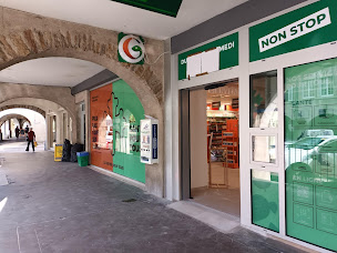 Photo n°11 de Pharmacie Lafayette des Arcades à Lons-le-Saunier (Pharmacie vétérinaire)