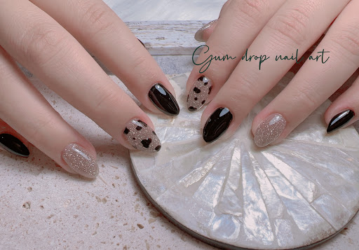 膠滴滴美甲坊評價、價格、網友推薦資訊 - 細心美甲與舒適環境