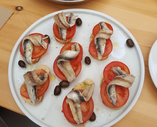 LA BARBERIA Taverna bohèmia empordanesa Vi-cultural