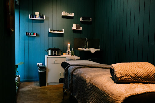 Massage by Laura Bexhill