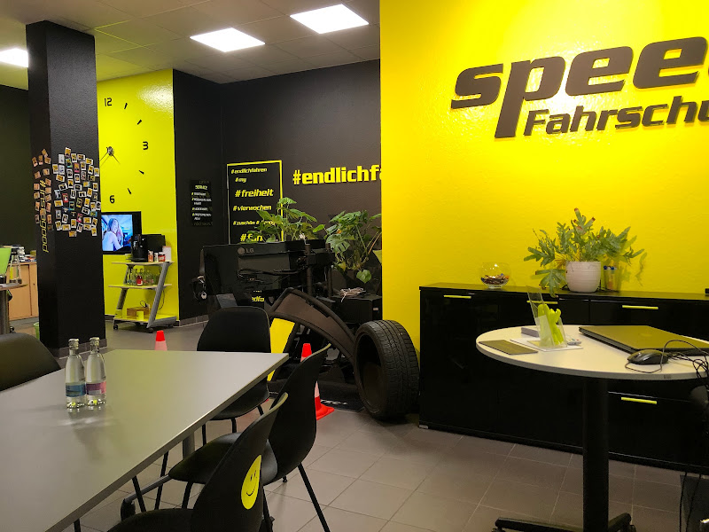 Fahrschule Speed Foto 4