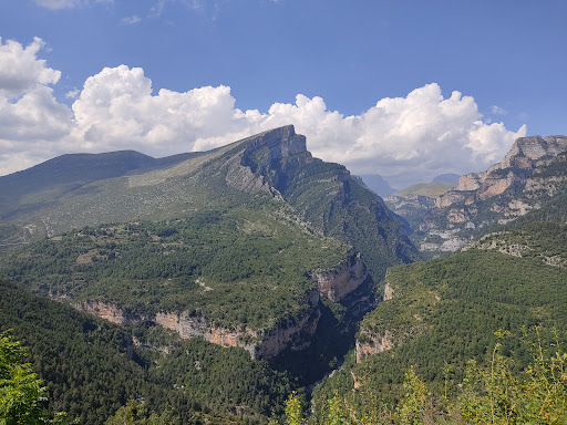 Viajes Pirineo Ainsa