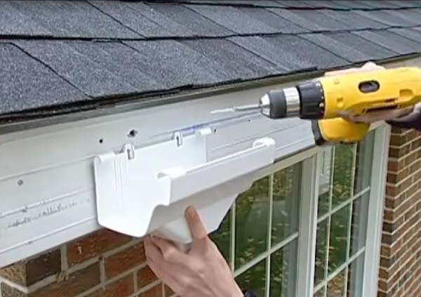 gutters cleaning