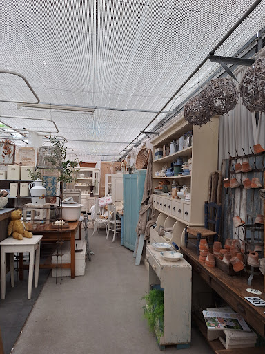 De oude kwekerij, Brocante - Thumbnail