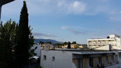 Photos of Feakion