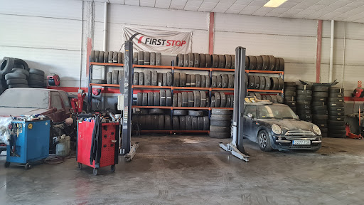 FIRST STOP AVICAR - Visual