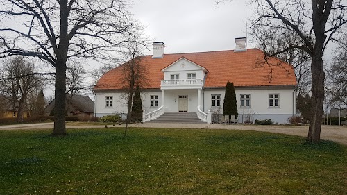 Saare Manor