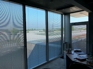 Photo n°28 de Stores de France à Le Haillan (Magasin de stores et de rideaux)