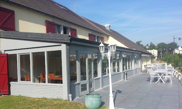 Logis Hôtel des Lacs