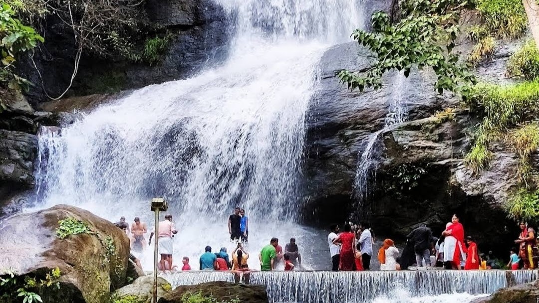 tourist spots near muvattupuzha