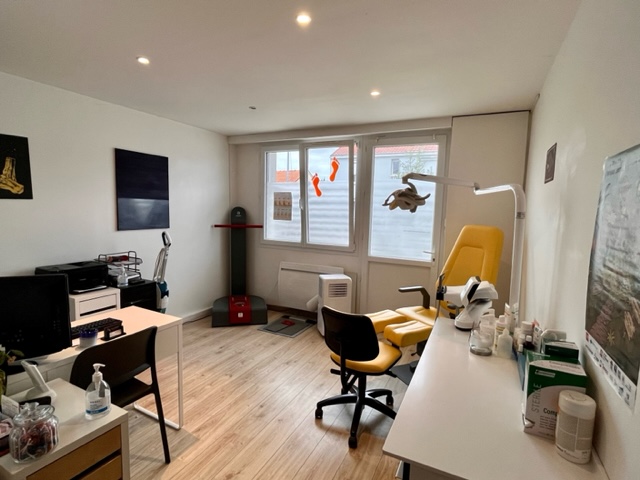 Opinii despre Pierre TUDEAU - Cabinet de Podologie du chêne creux în Rezé - Podologue