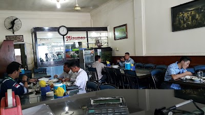 Photos of RM Biyai