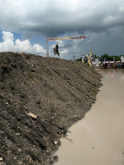 Photos of Lapangan Muhajirin Praya